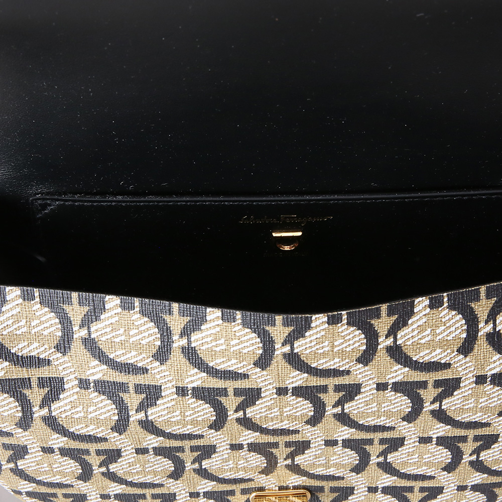 FERRAGAMO(USED)페레가모 21H986 간치니 PU 스몰 숄더백